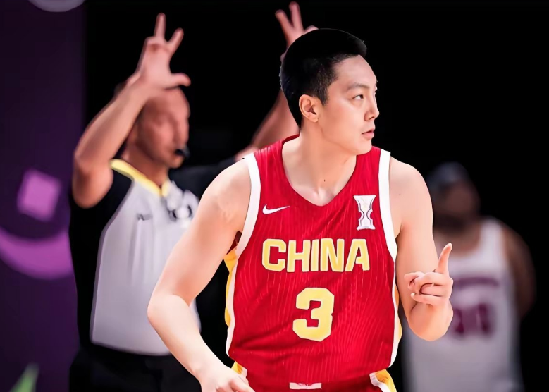 OD体育网站-贺希宁曝光胡明轩无缘世预赛原因：膝伤复发 回国第一时间去医院