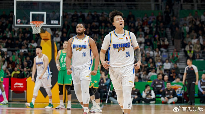 OD体育官网-狂飙9记三分轰60分6助！男篮双后卫杀红眼：赵睿砍34分斩杀辽篮|辽宁队|北京队|赵继伟|三分球|北京首钢_新浪体育_新浪新闻